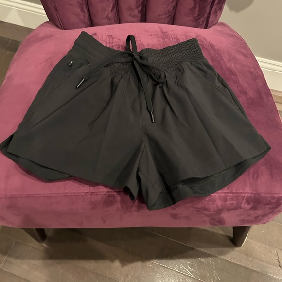 YPB Black Athletic Shorts XS - Picture 4 of 4